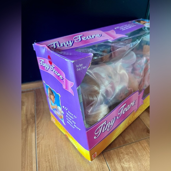 The Classic Collection - Tiny Tears Baby Doll - Picture 5 of 10